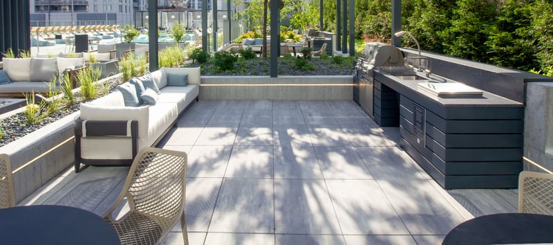 369 W Grand Roof Deck preview 2