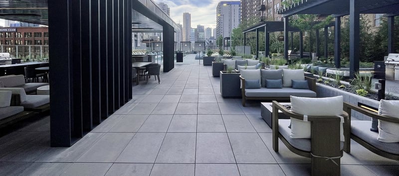 369 W Grand Roof Deck preview 4