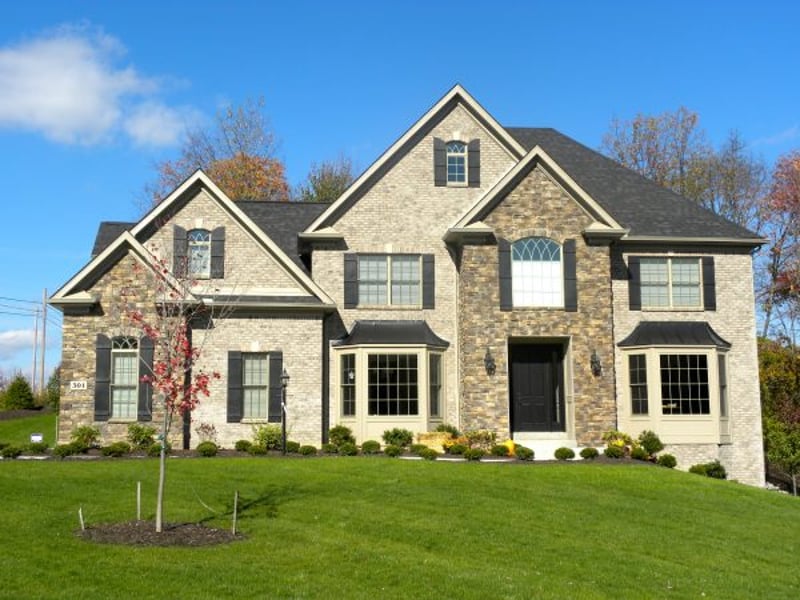 Barrington Homes Chooses Mid-America Shutters
