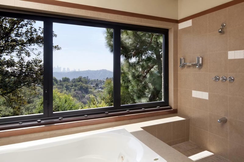 Hollywood Hills Residence preview 12