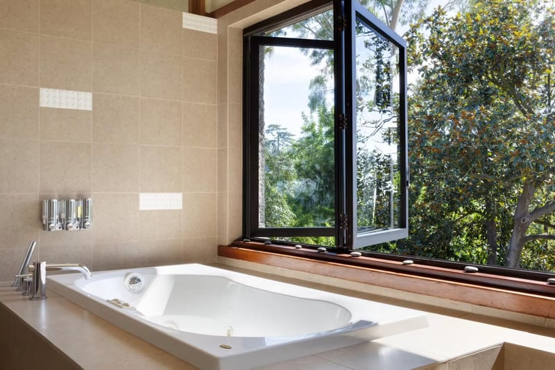 Hollywood Hills Residence preview 6