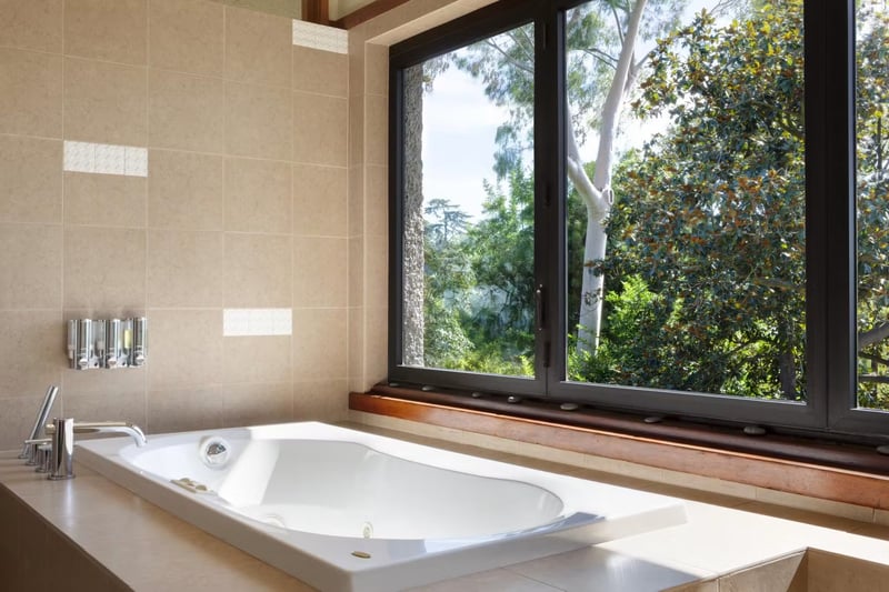 Hollywood Hills Residence preview 9