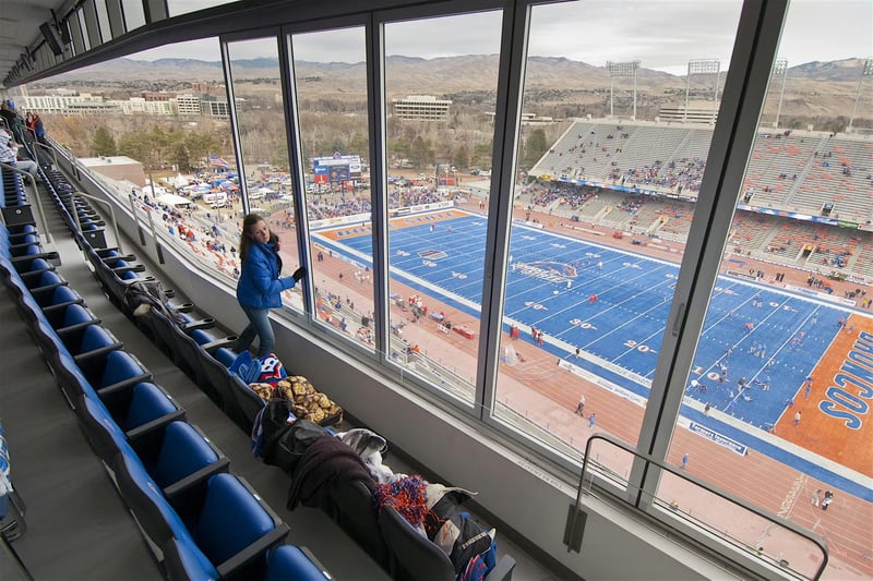 Albertsons Stadium Boise State Broncos preview 2