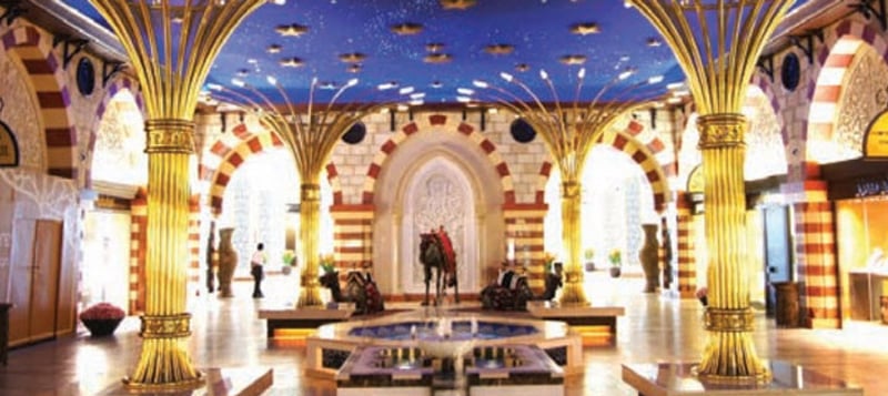 Dubai Mall: Shopper's Oasis
