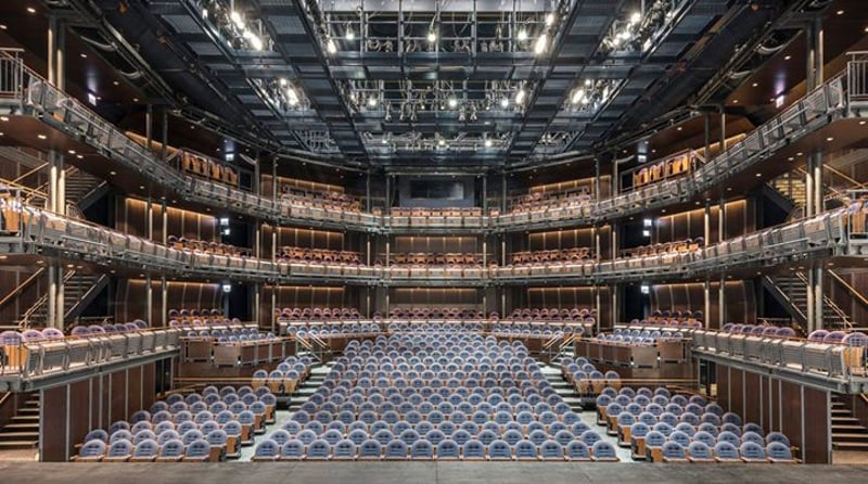 Dramatic design for Chicago theater created with Tubelite curtainwall preview 3