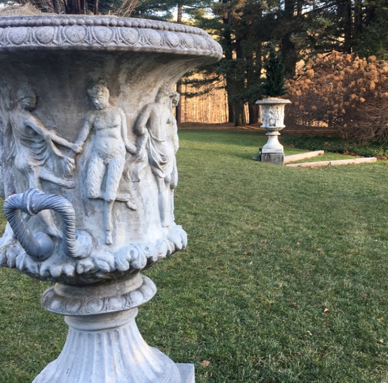 Garden Urns - A Style Guide preview 6