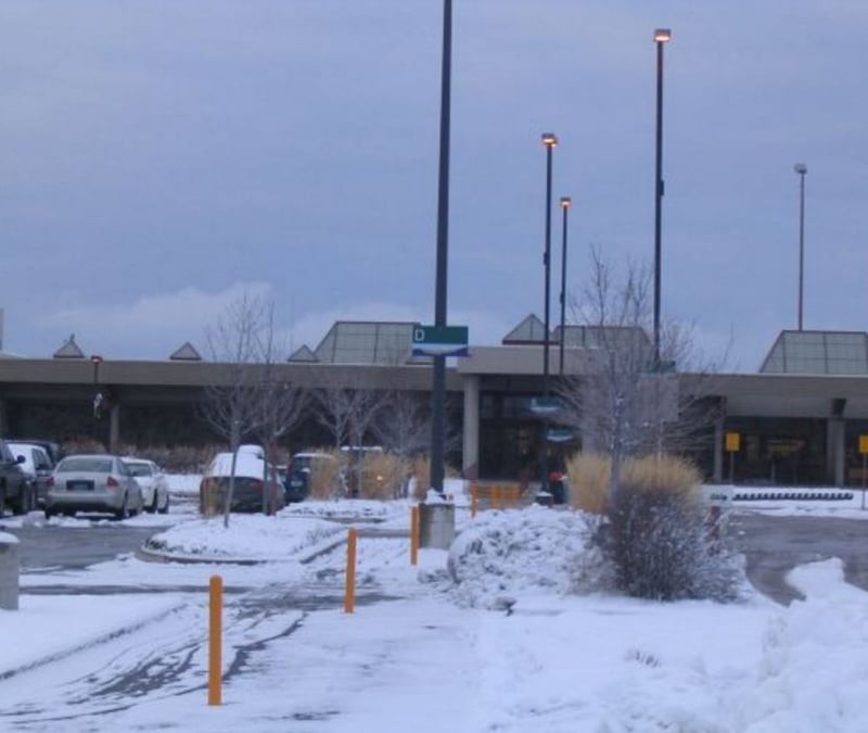 Glacier Park International Airport Bollards preview 3