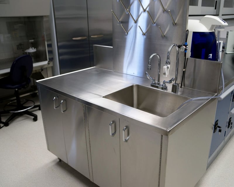 Stainless steel Medical and Lab Furnishings preview 4