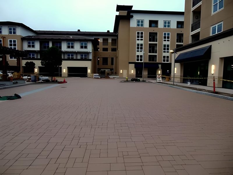 Tritan Park Plaza