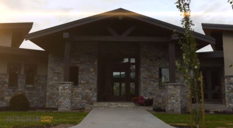 Okanagan Vineyard Estate Home preview 3