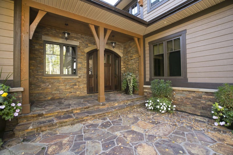 Lake Front Home in Alberta preview 3