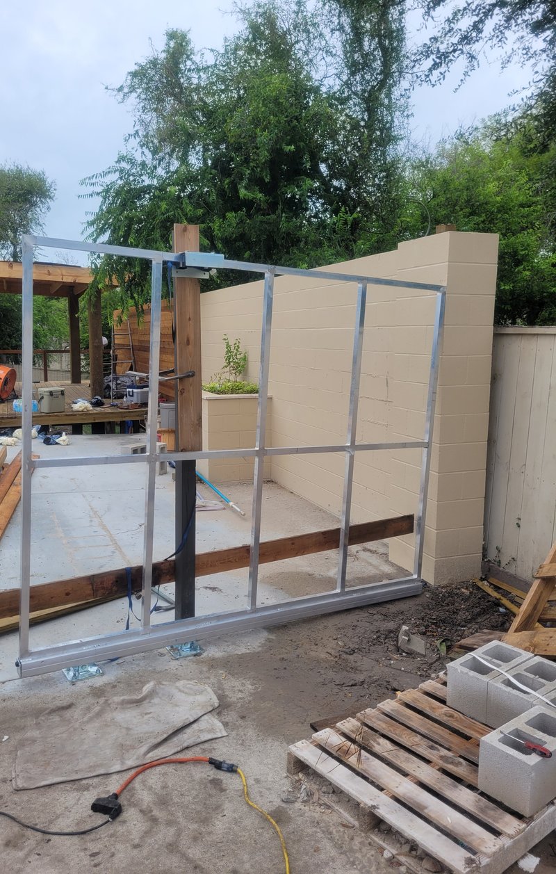Cantilever Gate as Patio Enclosure preview 2