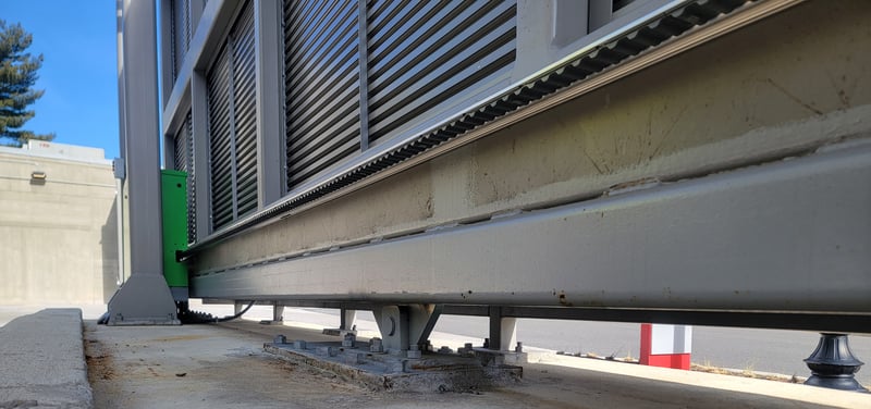 Heavy Duty Gate at Hospital Loading Dock preview 3