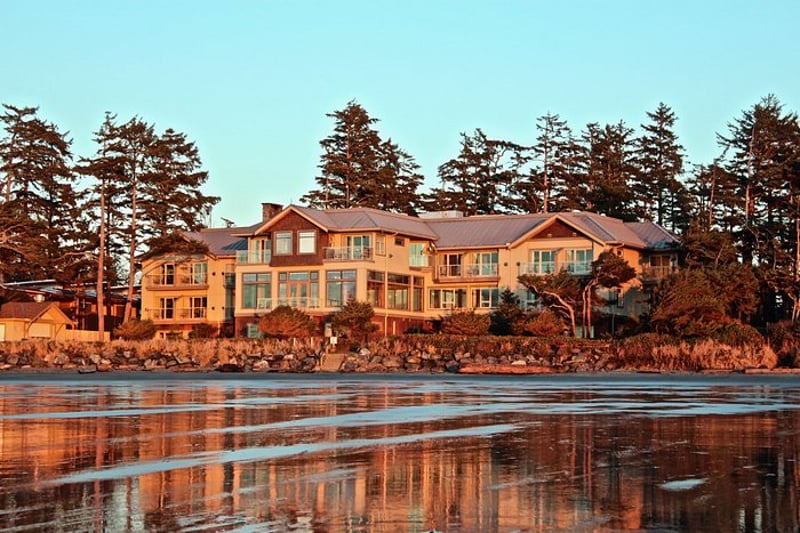 Long Beach Lodge preview 2