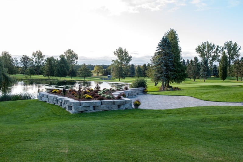 Golf Course Uses Rosetta Outcropping To Make Grade For Weddings preview 2