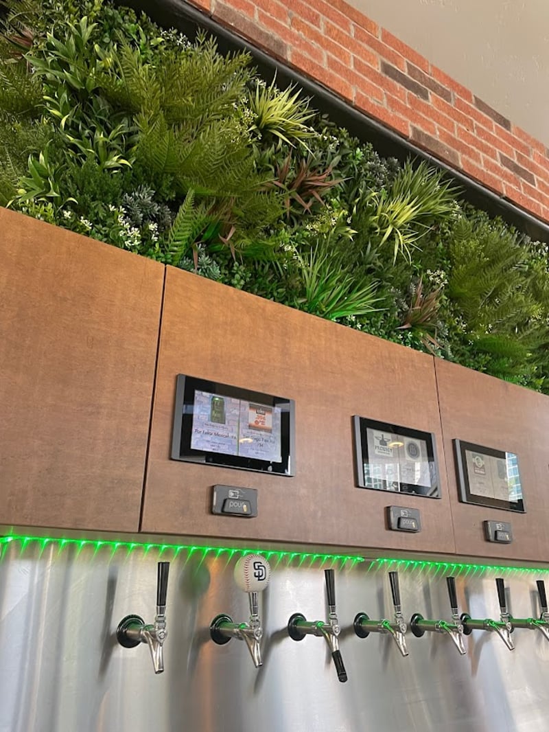Hidden Craft Bar preview 4