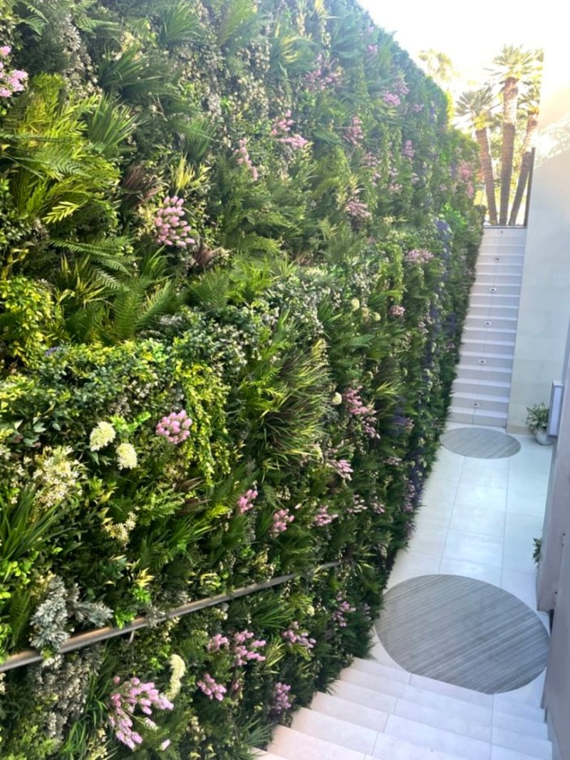 Private Client Green Wall preview 11