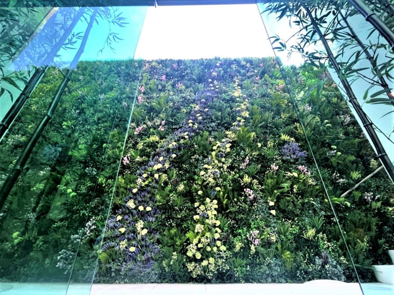 Private Client Green Wall preview 3