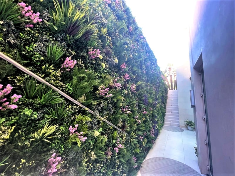 Private Client Green Wall preview 6