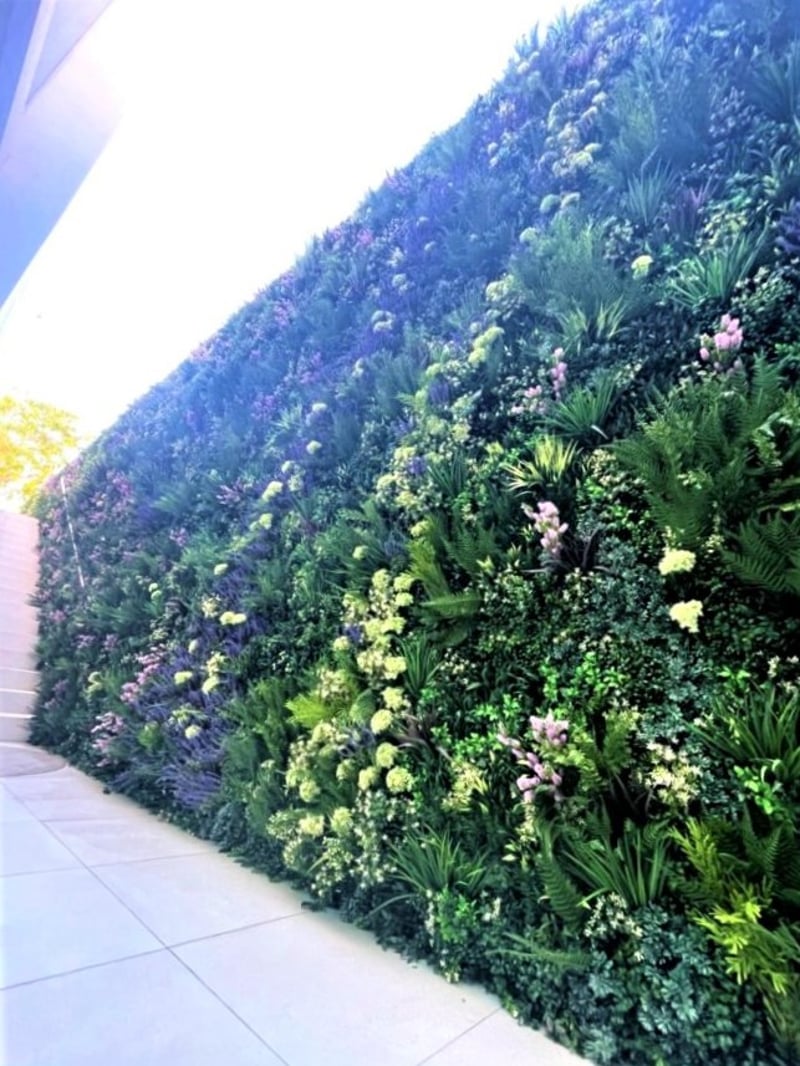 Private Client Green Wall preview 7