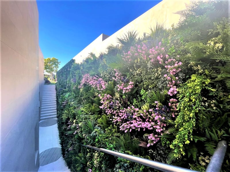 Private Client Green Wall preview 8