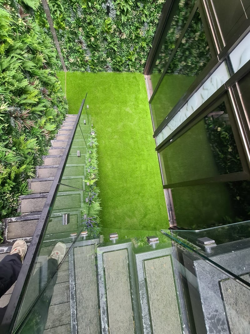 Covent Garden Basement Garden preview 6