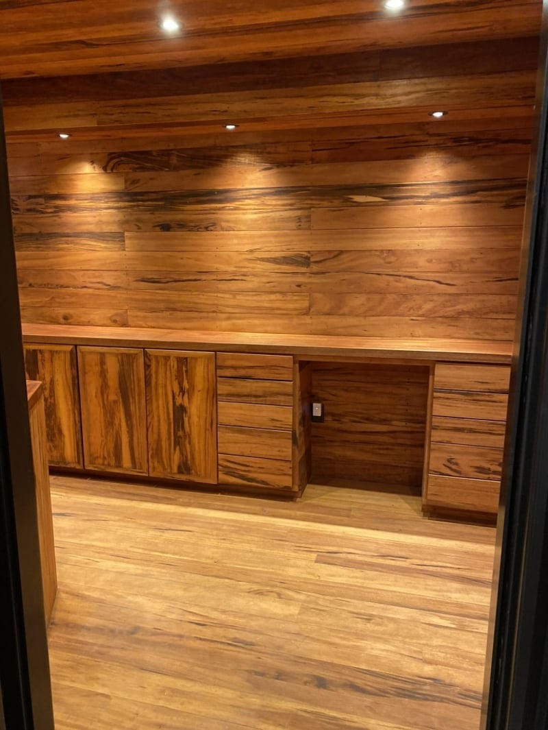 Tigerwood Interior Closet preview 3