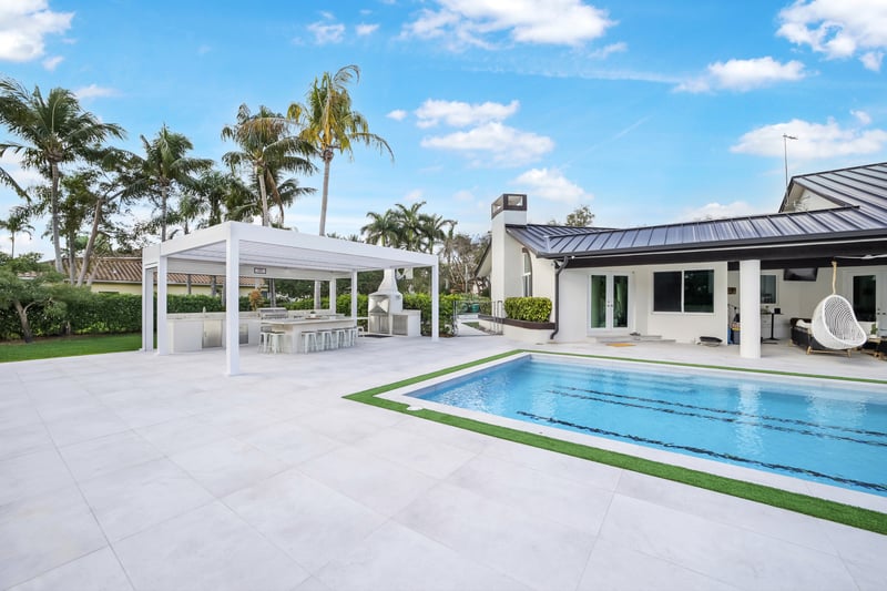 Custom Pergola & Patio Cover in Miami preview 3