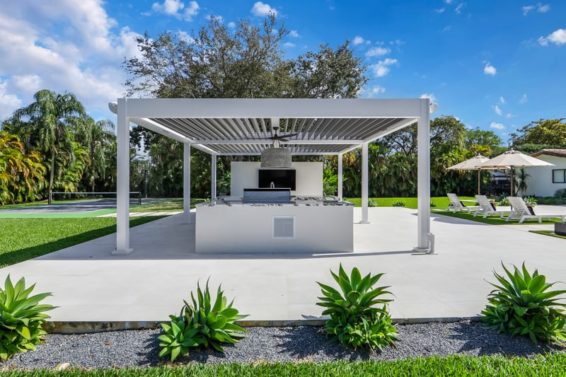 Custom Pergola in Miami preview 13