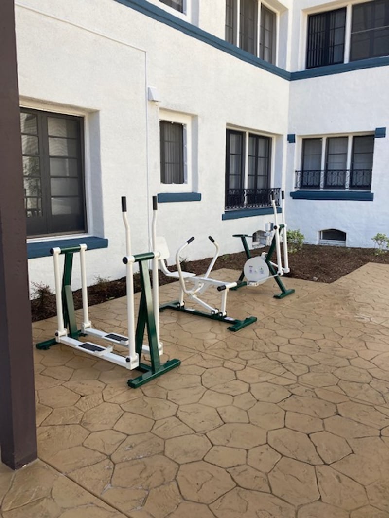 Villa Raymond Apartments  preview 4