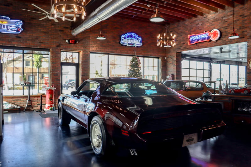 LaFontaine Classic Cars preview 7