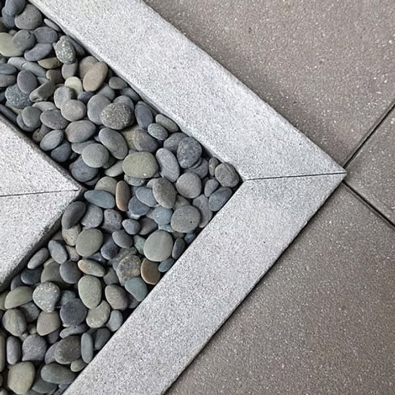 Channel Club Courtyard Garden preview 7
