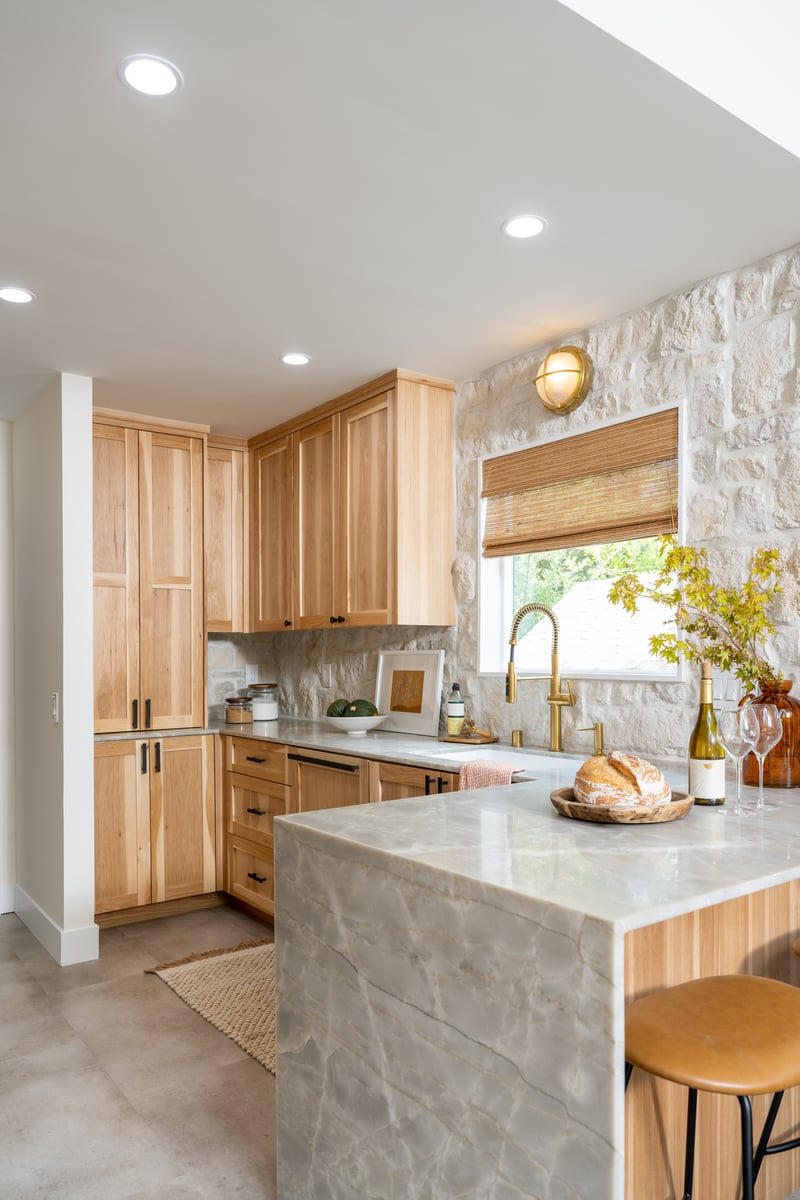 HGTV's Jasmine Roth Collaboration on a Contemporary A-Frame Cabin preview 5