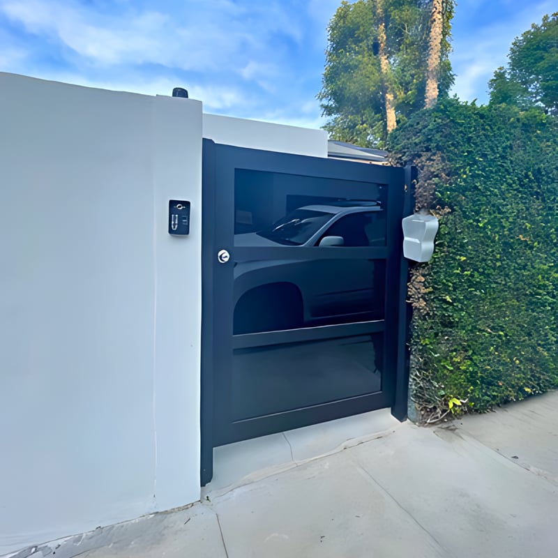 Plexiglass Gate Installations preview 3
