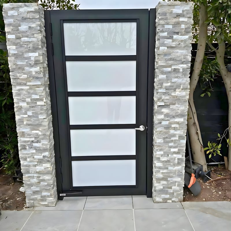 Plexiglass Gate Installations preview 4