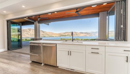 Scenic Lake Home