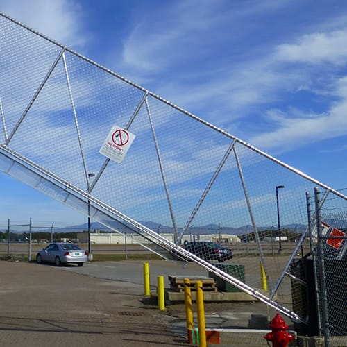 300 Chainlink Vertical Pivot Gate (VPG)