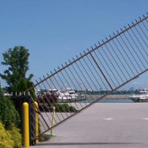 500 Buckeye Vertical Pivot Gate (VPG)