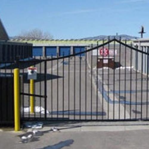 800 Prestigous Vertical Pivot Gate (VPG)