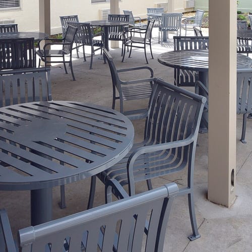 The Willamette Table and Chairs preview 4