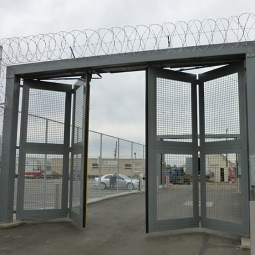 Securfold Bi-Fold Gate (Gate and Operator System) preview 3