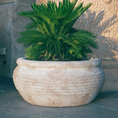 Manara Ribbed / Planters & Vases