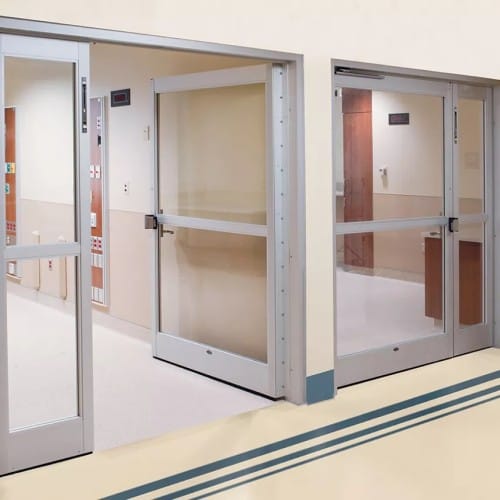 ASSA ABLOY VersaMax 2.0 Swing ICU Door