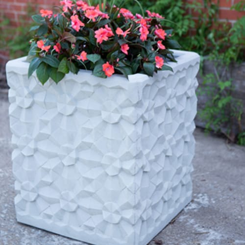 23" Emerald Square preview 3
