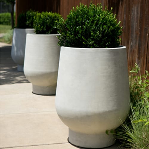 27" Chalice Planter, Tall preview 4