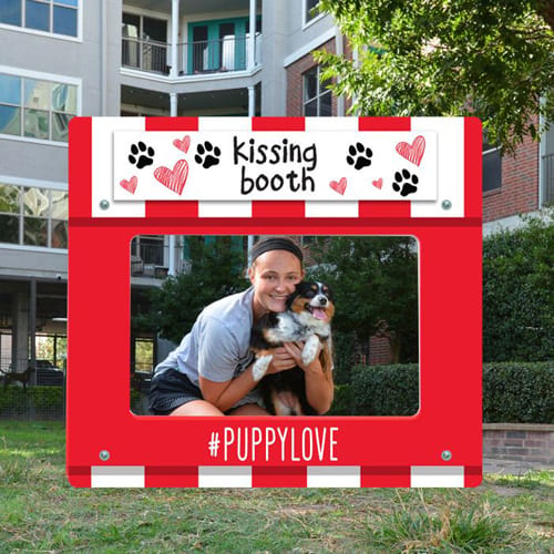 Dog Park Photo Panel – Kissing Booth (PAWPB3G)
