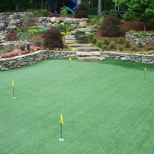 Outdoor Putting Greens