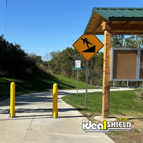 Collapsible Locking Bollard preview 2