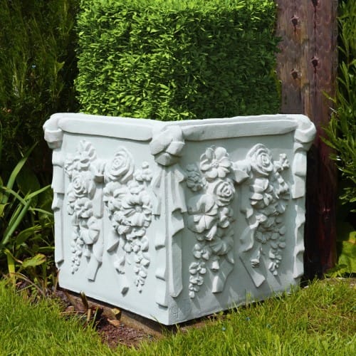 Haddonstone Box (A400)