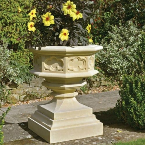 Gothic Urn & Base (A370) preview 5